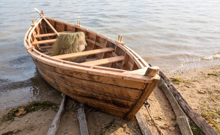 Mount Vernon's batteau, a multipurpose flat-bottomed 18th-century boat. (MVLA)