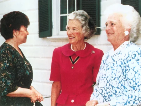 Mrs. Bishop meets with First Lady Barbara Bush, and Russian First Lady Naina Yeltsina. MVLA. 