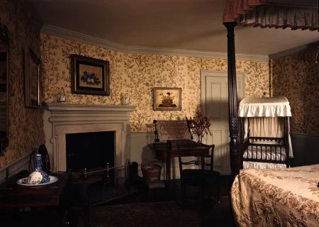 Bedstead in Nelly Custis chamber