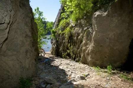 Remains of the Potowmack Company's Great Falls lock in Virginia (Rob Shenk)