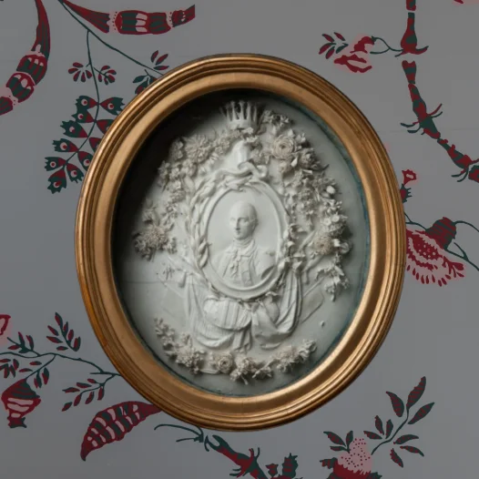 Biscuit porcelain plaque of George Washington, 1777-1778. Acquired through the generosity of Lucy S. Rhame and the Connoisseur Society of Mount Vernon, 2020 [W-3868/A-B]